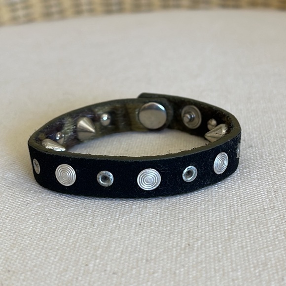 Cute Pony Fur Animal Print Silver Studded Snap Cuff - Picture 3 of 12